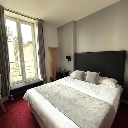 Logis Hotel Saint Martin Orléans Exteriör bild